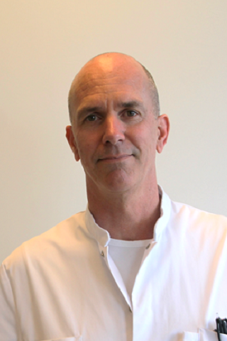 Profielfoto Dhr. drs. J. van Loon